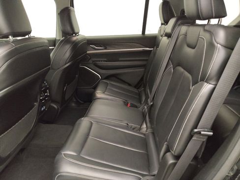 Used 2021 Jeep Grand Cherokee L Limited image 18