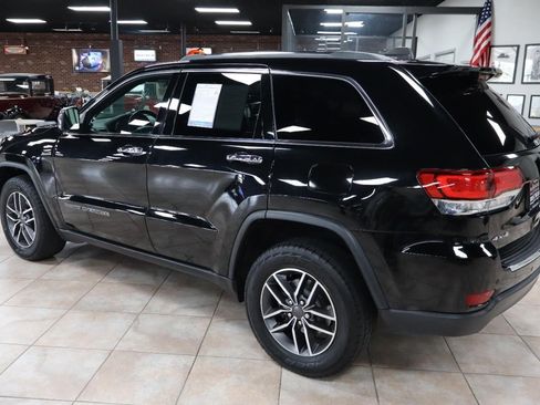 Used 2020 Jeep Grand Cherokee Limited AWD/4WD image 3