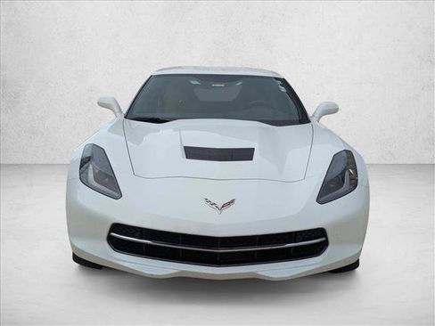 Used 2019 Chevrolet Corvette Stingray Coupe RWD image 2