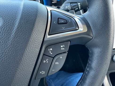 Used 2024 Ford Edge SEL w/ Class II Trailer Tow Package image 24