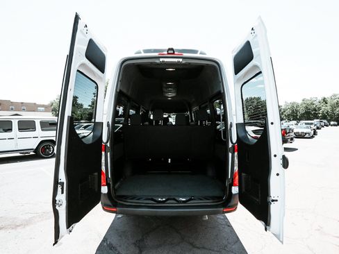 Used 2026 Mercedes-Benz Sprinter 2500 image 44