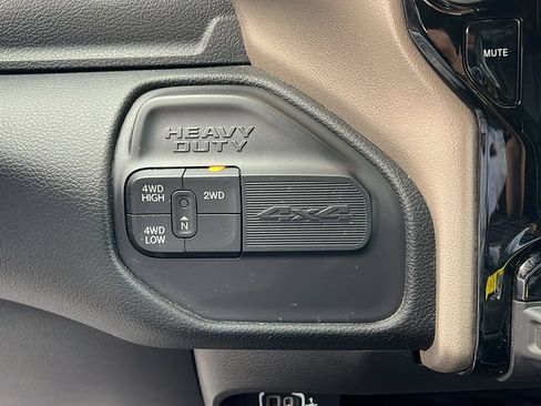 Used 2024 RAM 2500 Laramie w/ Safety Group AWD/4WD image 15