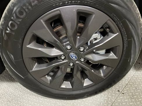 Used 2025 Subaru Outback Onyx Edition AWD/4WD image 23