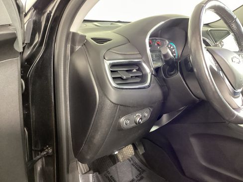 Used 2018 Chevrolet Equinox Premier AWD/4WD image 19