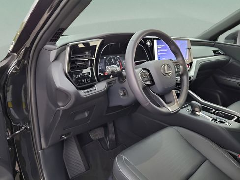 Used 2025 Lexus TX 350 AWD w/ Technology Package image 19