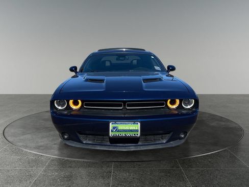 Used 2015 Dodge Challenger SXT Plus w/ Driver Convenience Group RWD image 2