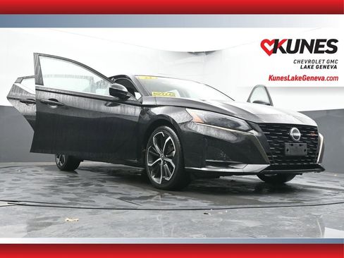 Used 2024 Nissan Altima 2.5 SR image 56