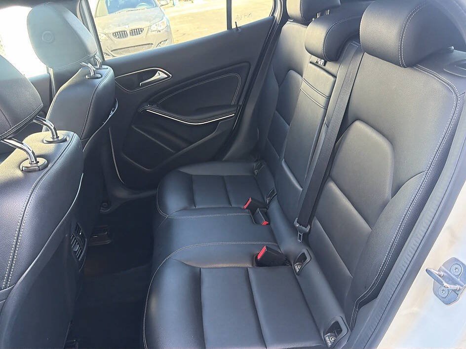 Used 2019 Mercedes-Benz GLA 250 4MATIC image 18