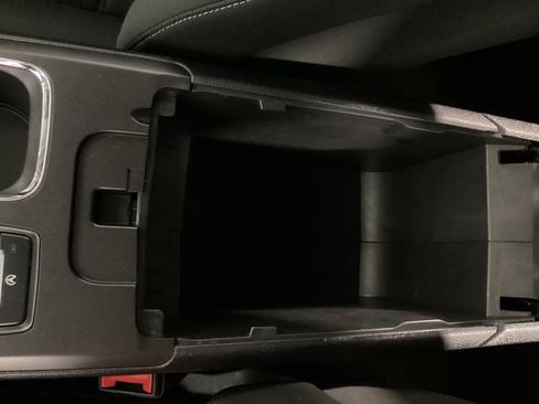 Used 2020 Ford Fusion SE image 21