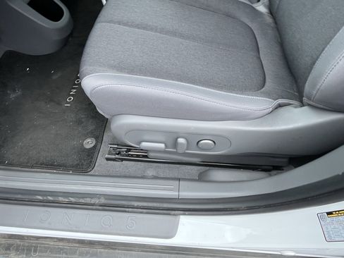 Used 2024 Hyundai Ioniq 5 SEL RWD image 16