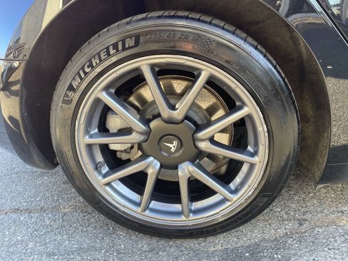 Used 2020 Tesla Model 3 Long Range image 14