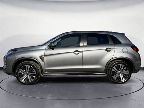 Used 2025 Mitsubishi Outlander Sport ES image 3