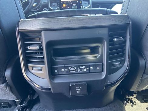 Used 2025 RAM 1500 Limited AWD/4WD image 15