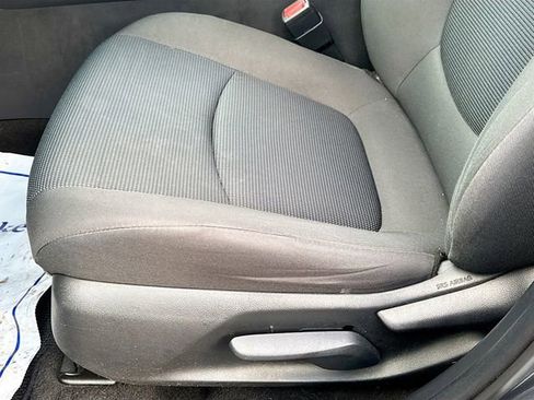 Used 2020 Toyota RAV4 LE image 19