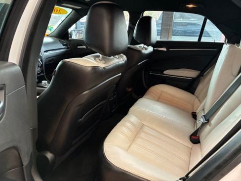 Used 2021 Chrysler 300 S image 31