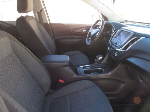 Used 2024 Chevrolet Equinox LT image 8