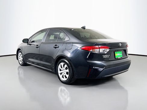 Used 2021 Toyota Corolla LE image 7