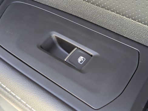 New 2026 Volkswagen Atlas SE image 35