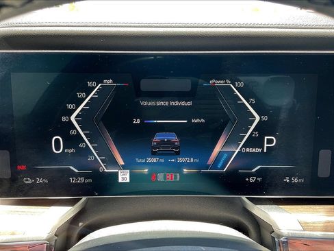 Used 2023 BMW i7 xDrive60 w/ Executive Package 2 AWD/4WD image 13