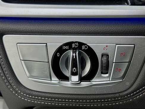 Used 2021 BMW 750i xDrive 750i xDrive w/ Executive Package image 10