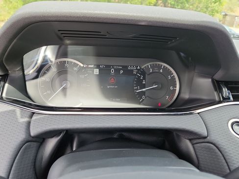 Certified 2023 Land Rover Range Rover Evoque R-Dynamic S AWD/4WD image 18