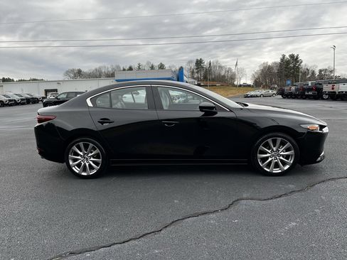 Used 2019 MAZDA MAZDA3 Sedan image 21
