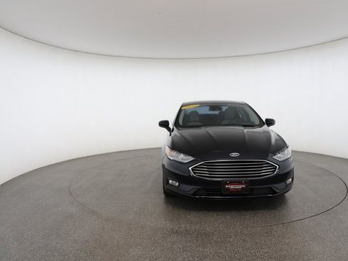 Used 2020 Ford Fusion SE w/ Equipment Group 151A image 30