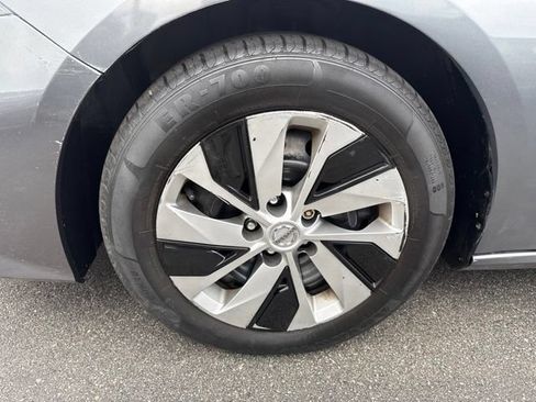 Used 2020 Nissan Altima 2.5 S FWD image 8