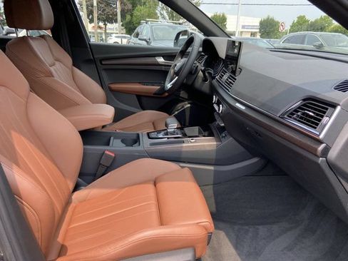 Used 2023 Audi Q5 2.0T Premium w/ Convenience Package AWD/4WD image 27