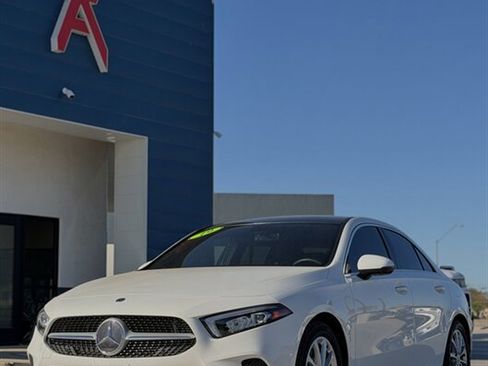 Used 2019 Mercedes-Benz A 220 image 1