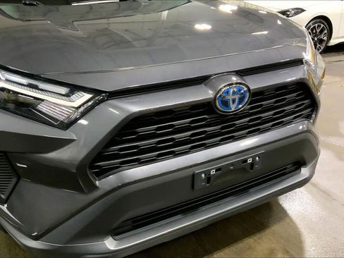 Used 2024 Toyota RAV4 XLE w/ Weather Package AWD/4WD image 30