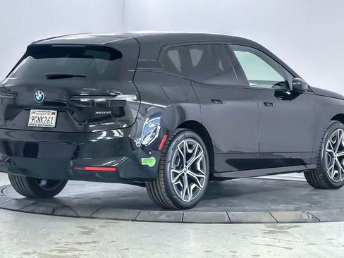 Used 2024 BMW iX xDrive50 w/ Sport Package AWD/4WD image 2