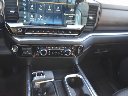 Certified 2024 Chevrolet Silverado 1500 High Country w/ Z71 Off-Road Package image 16