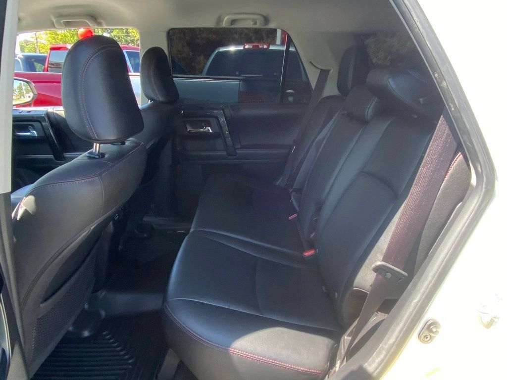 Used 2022 Toyota 4Runner TRD Off-Road Premium AWD/4WD image 8