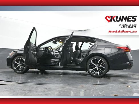 Used 2024 Nissan Altima 2.5 SR image 68