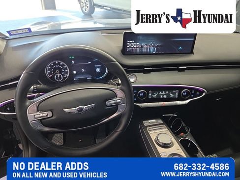 Used 2022 Genesis GV70 2.5T w/ Advanced Package AWD/4WD image 10
