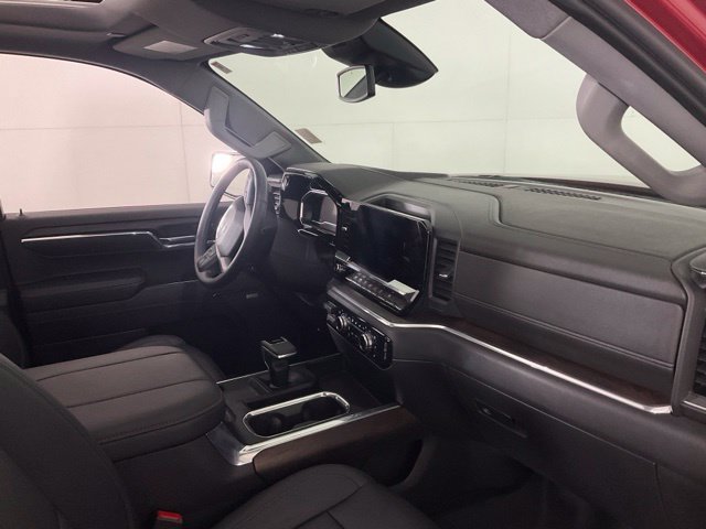 Used 2024 GMC Sierra 1500 SLT w/ SLT Premium Plus Package AWD/4WD image 30