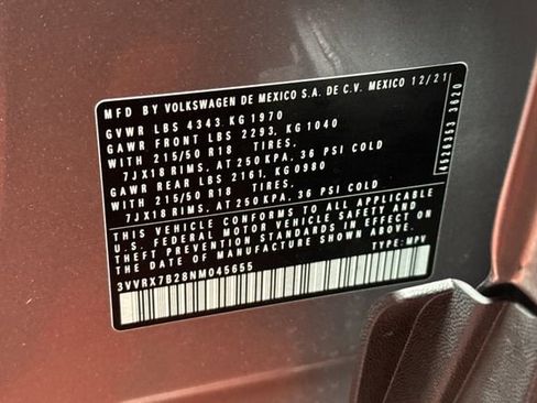 Certified 2022 Volkswagen Taos SE image 37