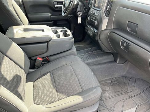 Used 2023 Chevrolet Silverado 2500 Custom w/ Custom Value Package image 22