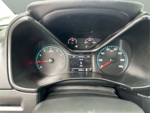 Used 2022 Chevrolet Colorado LT w/ Fleet Safety Package image 16