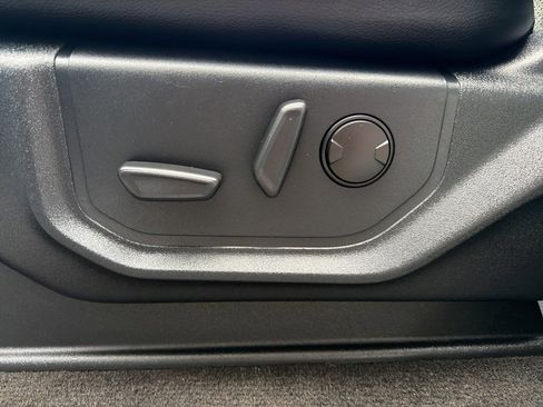 Certified 2020 Ford F150 Lariat image 24