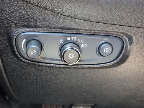 Certified 2018 Chevrolet Equinox Premier AWD/4WD image 18