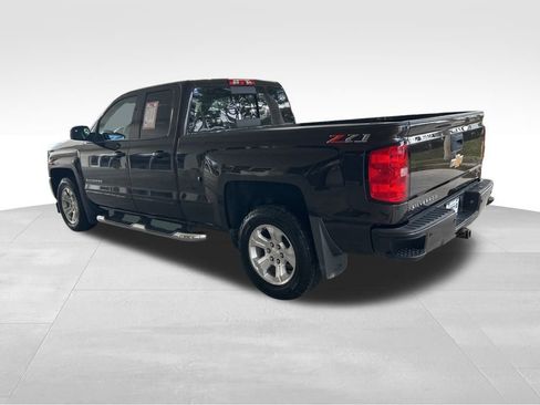 Used 2018 Chevrolet Silverado 1500 LT w/ All Star Edition image 4
