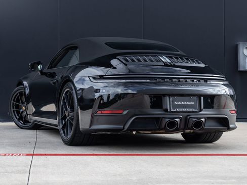 Certified 2026 Porsche 911 Carrera GTS RWD image 10