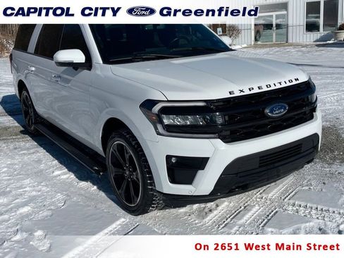 Used 2022 Ford Expedition Max Limited image 1