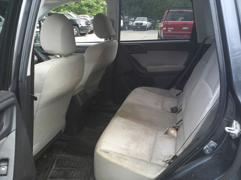 Used 2014 Subaru Forester 2.5i Premium w/ All-Weather Package AWD/4WD image 10