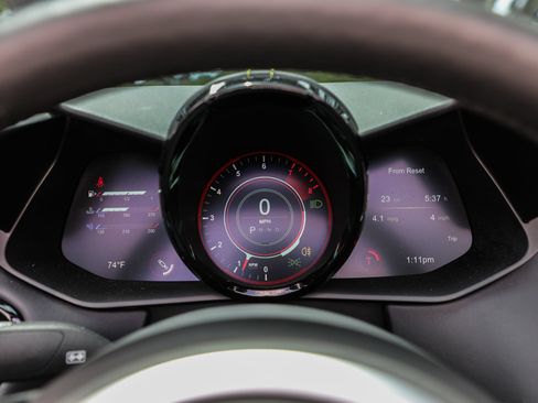 Used 2023 Aston Martin V8 Vantage Roadster RWD image 15