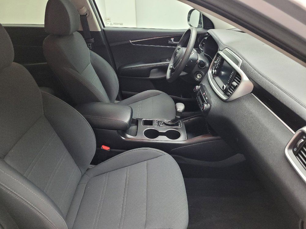 Used 2019 Kia Sorento AWD V6 image 21