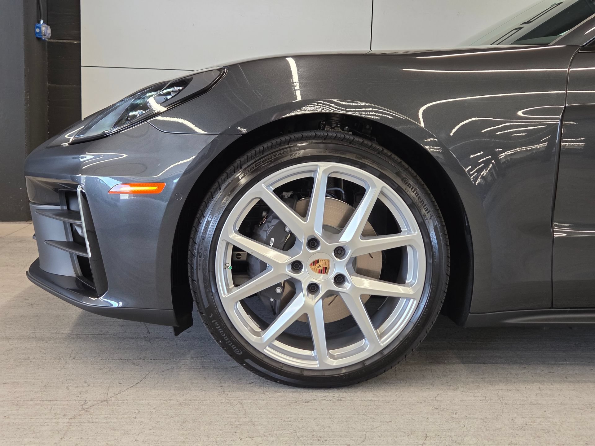 New 2026 Porsche Panamera 4 AWD/4WD image 9