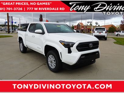 New 2025 Toyota Tacoma SR5